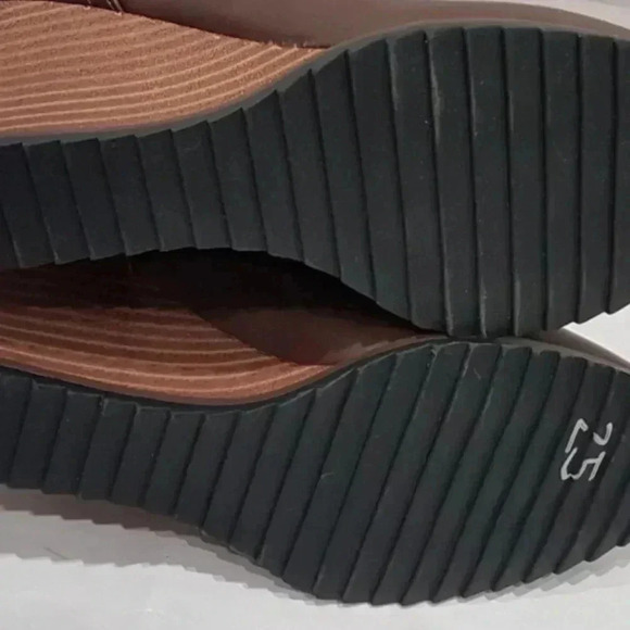 Women's NEW Nautica Brand Wedge Bootie Brown Size 11 .5 - Picture 4 of 7